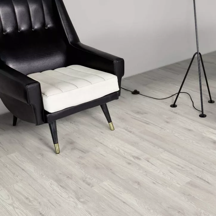 Ламинат 34142 SQ Хикори Фресно Natural Touch 10-32 Премиум Kaindl Ламинат 34142 SQ Хикори Фресно Natural Touch 10-32 Премиум Kaindl