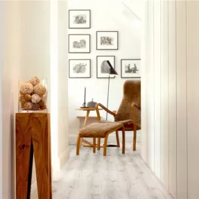 Купить Ламинат L0305-01777 Beach House Oak Plank Classic Plank 2V Endless Plank 32 Le Pergo