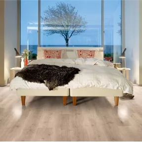 Купить Ламинат L0101-01801 Premium Oak Plank Classic Plank 34 Public Extreme Pergo