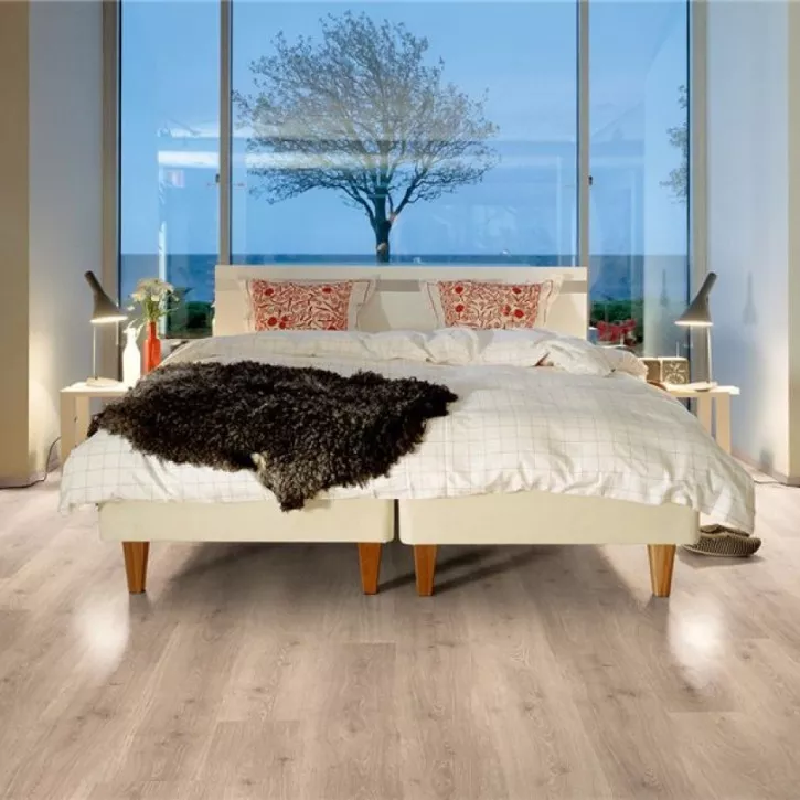 Ламинат L0201-01801 Premium Oak Plank Classic Plank 33 Original Excellence Pergo