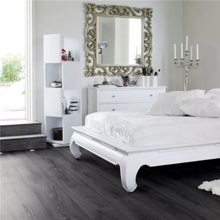 Ламинат L0123-01763 Midnight Oak Plank Long Plank 4V 34 Public Extreme Pergo