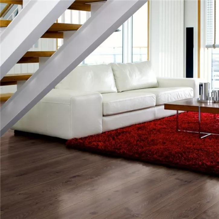 Ламинат L0223-01754 Chocolate Oak Plank Long Plank 4V 33 Original Excellence Pergo Ламинат L0223-01754 Chocolate Oak Plank Long Plank 4V 33 Original Excellence Pergo