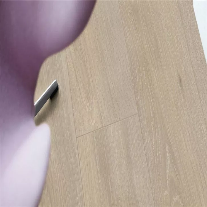 Ламинат L0323-03361 Romantic Oak Plank Long Plank 4V 32 Living Expression Pergo