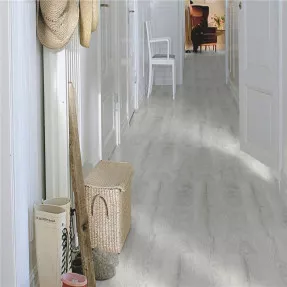 Купить Ламинат L0111-01807 Silver Oak Plank 4V 34 Public Extreme Pergo