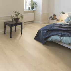 Купить Ламинат EHL107 Ru Дуб Матера Белый Home Classic Egger