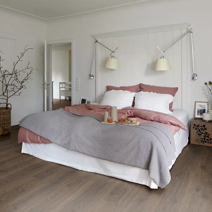 Ламинат EHL132 Ru Дуб Ставерн Home Classic Egger