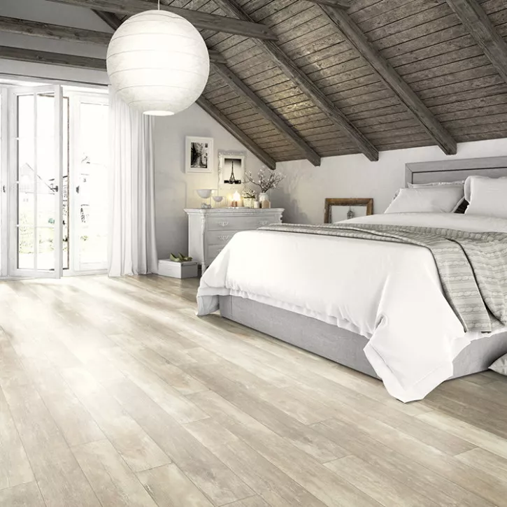 Ламінат EHL012 U Дуб Скарлетт Home Classic 4V Egger