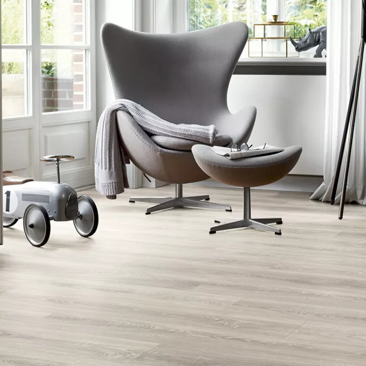 Ламинат EHL015 Ge Дуб Тосколано Светлый Home Classic 4V Egger