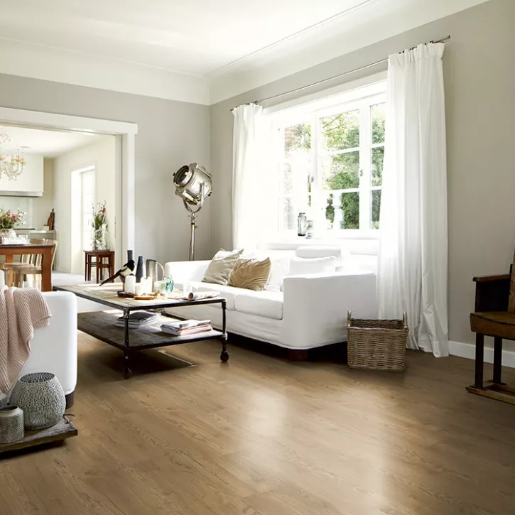 Ламинат EHL182 Ge Дуб Лимерик Медовый Home Large Egger