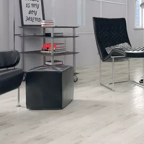 Купить Ламинат 2593 Дуб Белфаст Excellence 8/32 Kronopol